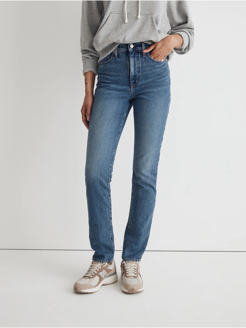 Madewell Straight-Leg Jeans in Medium Blue